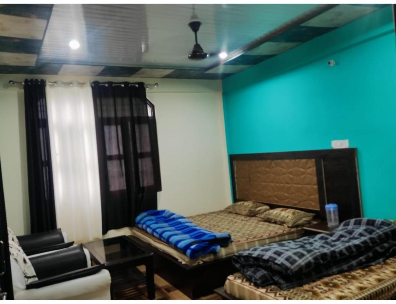 Priya Homestay, Bhyudar, Ghangharia Pandukeshwar Exterior photo
